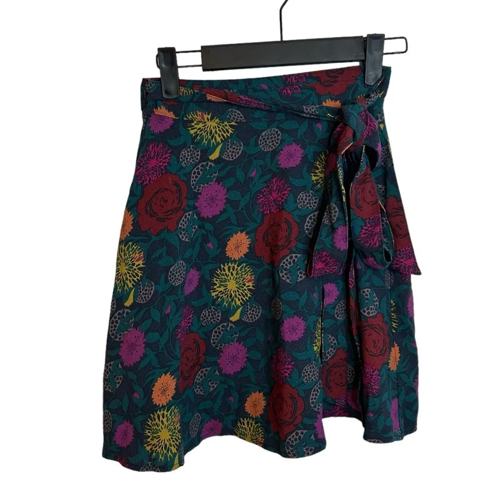 American Apparel Retro Floral Wrap Skirt